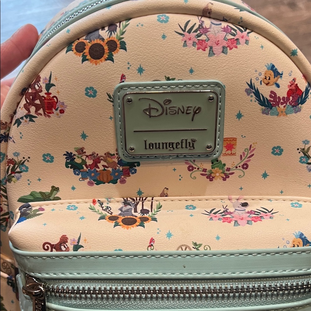 Disney loungefly characters - Picture 4 of 10